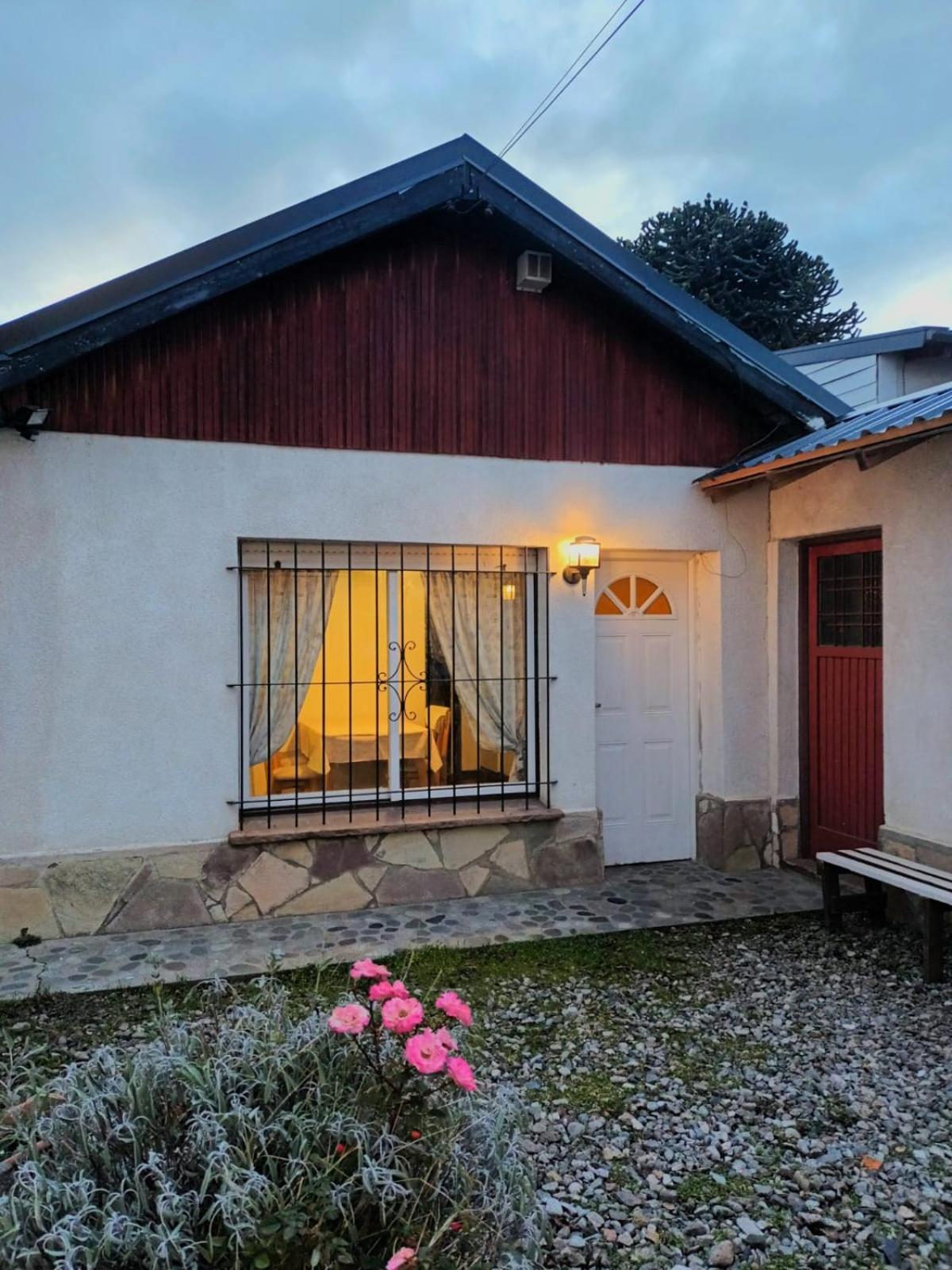 Casa Centro Bariloche Villa Eksteriør billede